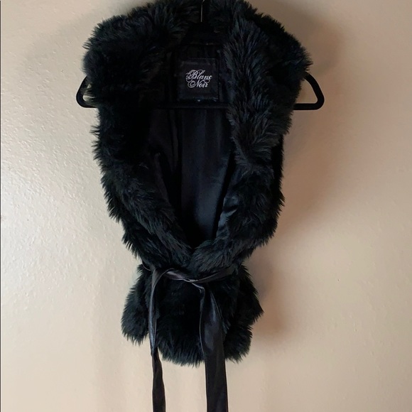 Blanc Noir Jackets & Blazers - Blanc Noir Black Fur Vest sz M